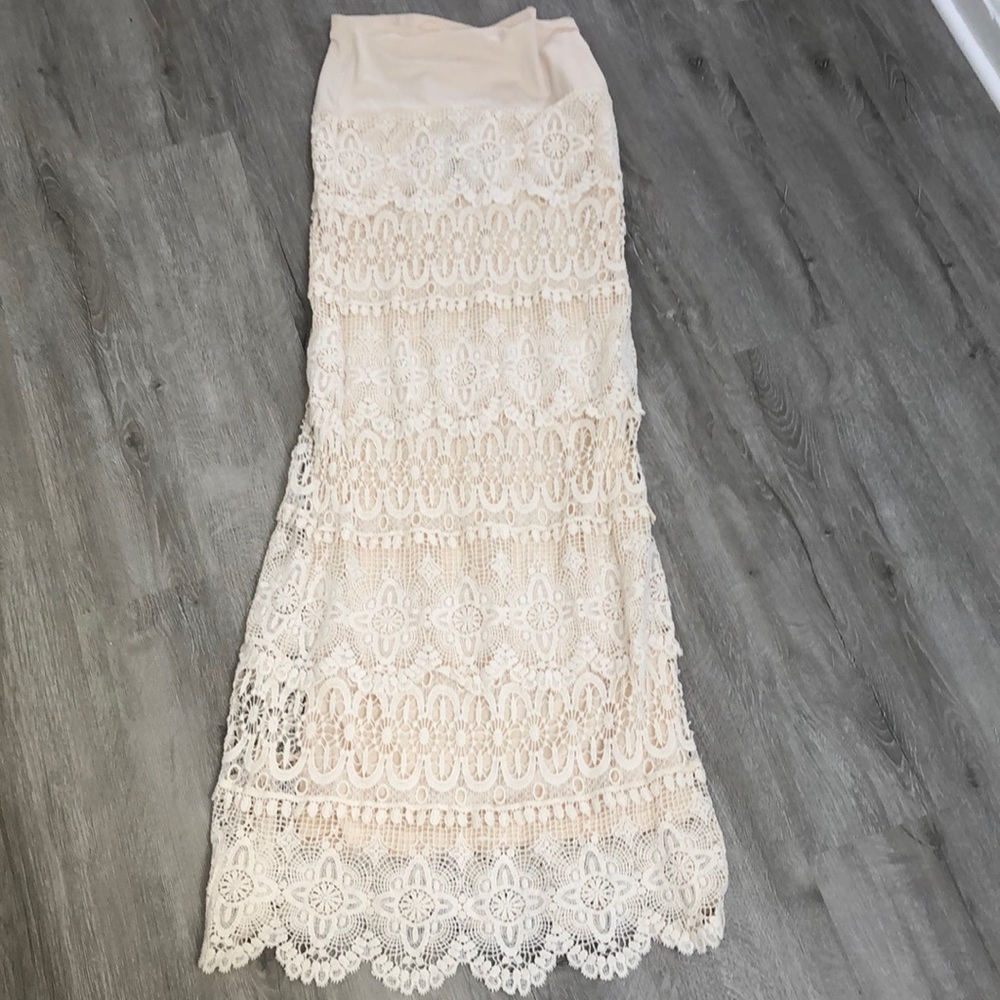 NWT Lace ivory maxi skirt XS